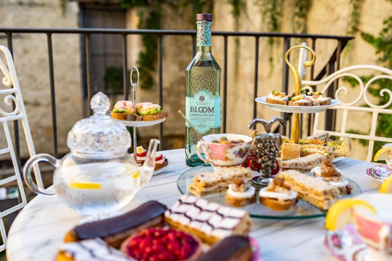 Champagne House - Elegance, Luxury And Charm Bed & Breakfast Condom Ngoại thất bức ảnh