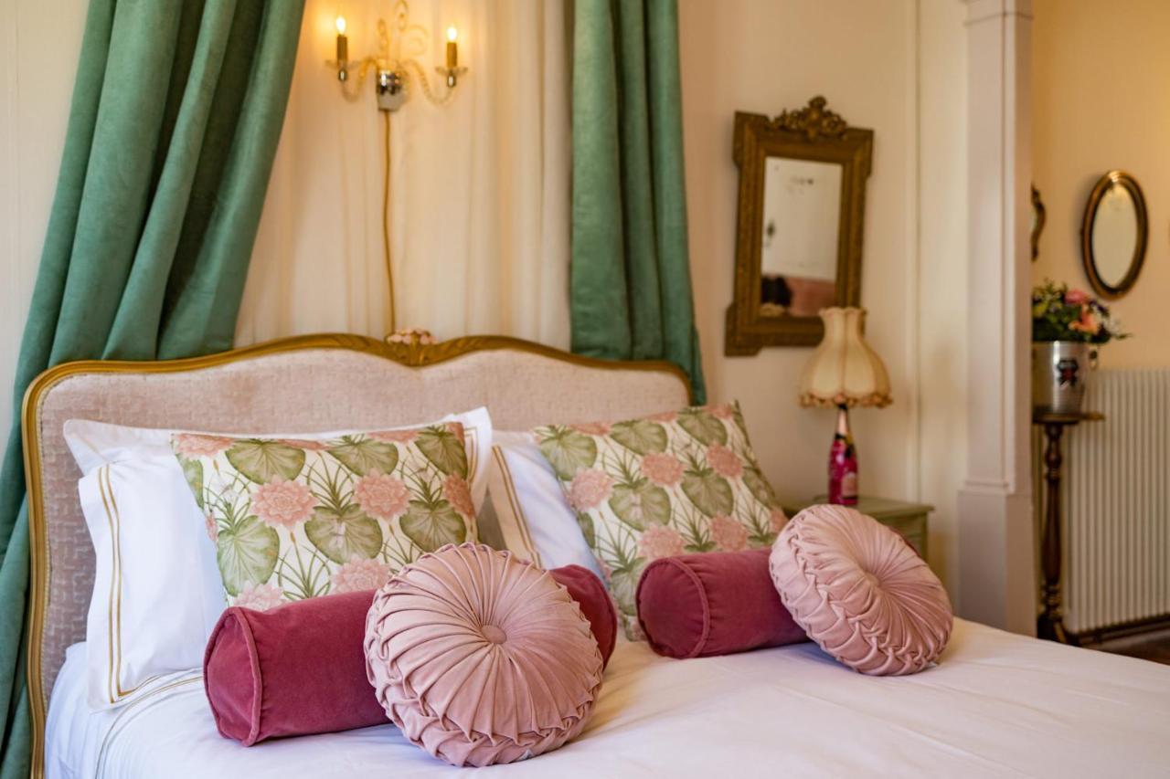 Champagne House - Elegance, Luxury And Charm Bed & Breakfast Condom Ngoại thất bức ảnh