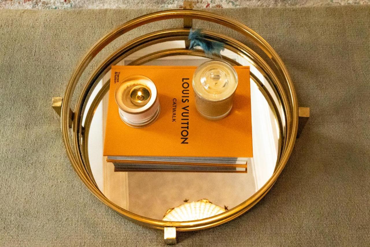 Champagne House - Elegance, Luxury And Charm Bed & Breakfast Condom Ngoại thất bức ảnh