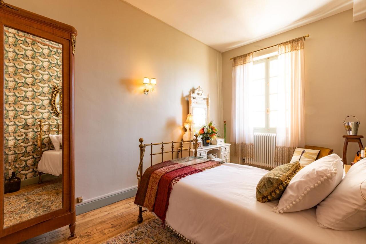Champagne House - Elegance, Luxury And Charm Bed & Breakfast Condom Ngoại thất bức ảnh