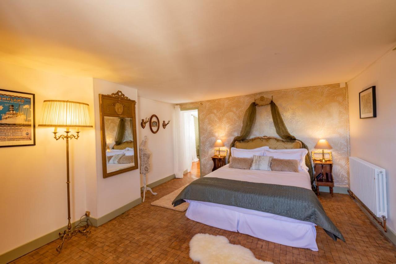 Champagne House - Elegance, Luxury And Charm Bed & Breakfast Condom Ngoại thất bức ảnh