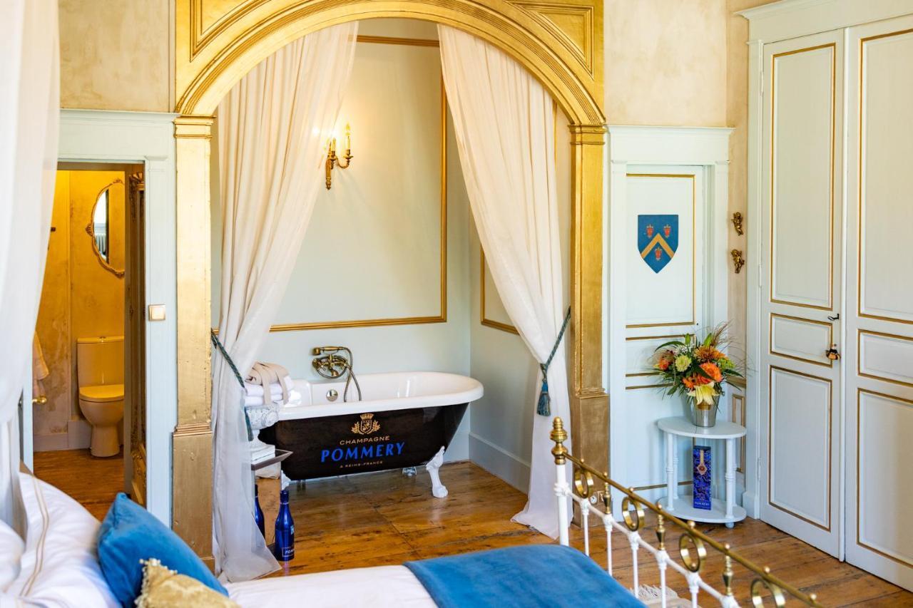 Champagne House - Elegance, Luxury And Charm Bed & Breakfast Condom Ngoại thất bức ảnh