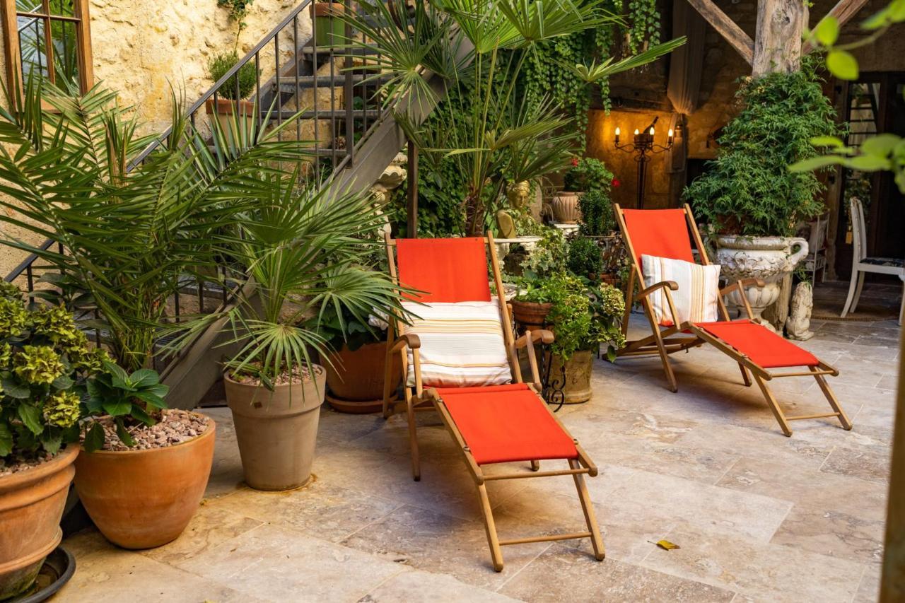 Champagne House - Elegance, Luxury And Charm Bed & Breakfast Condom Ngoại thất bức ảnh