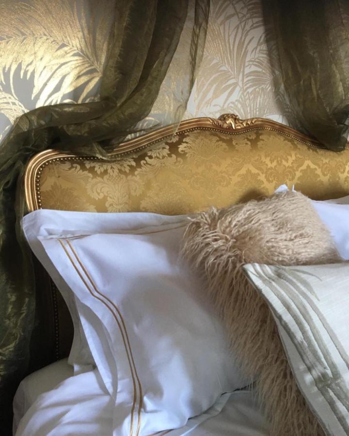 Champagne House - Elegance, Luxury And Charm Bed & Breakfast Condom Ngoại thất bức ảnh