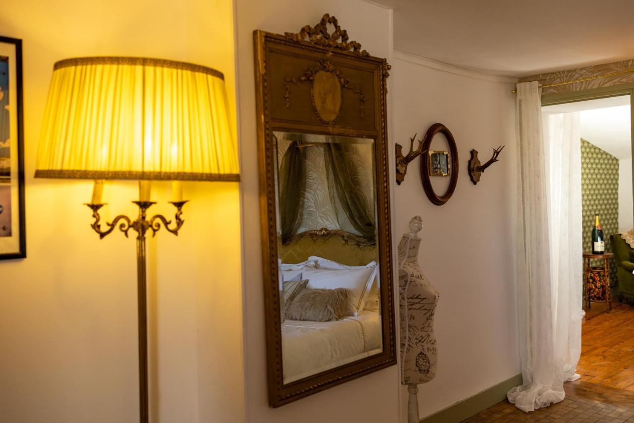 Champagne House - Elegance, Luxury And Charm Bed & Breakfast Condom Ngoại thất bức ảnh